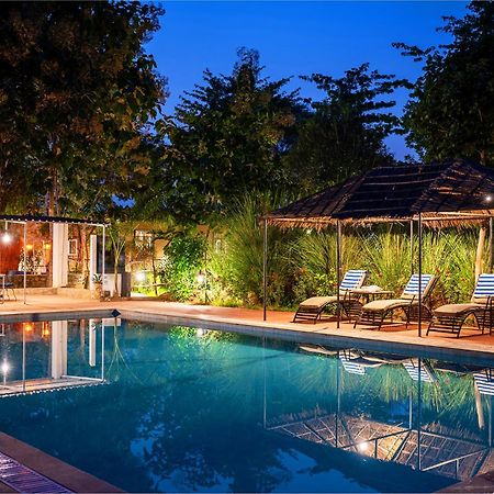 Maa Ashapura Resort 萨瓦伊马多普尔 外观 照片