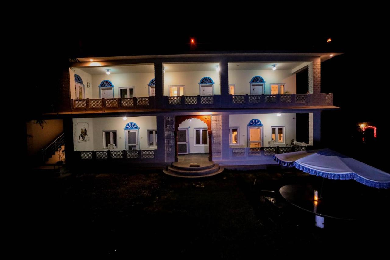 Maa Ashapura Resort 萨瓦伊马多普尔 外观 照片