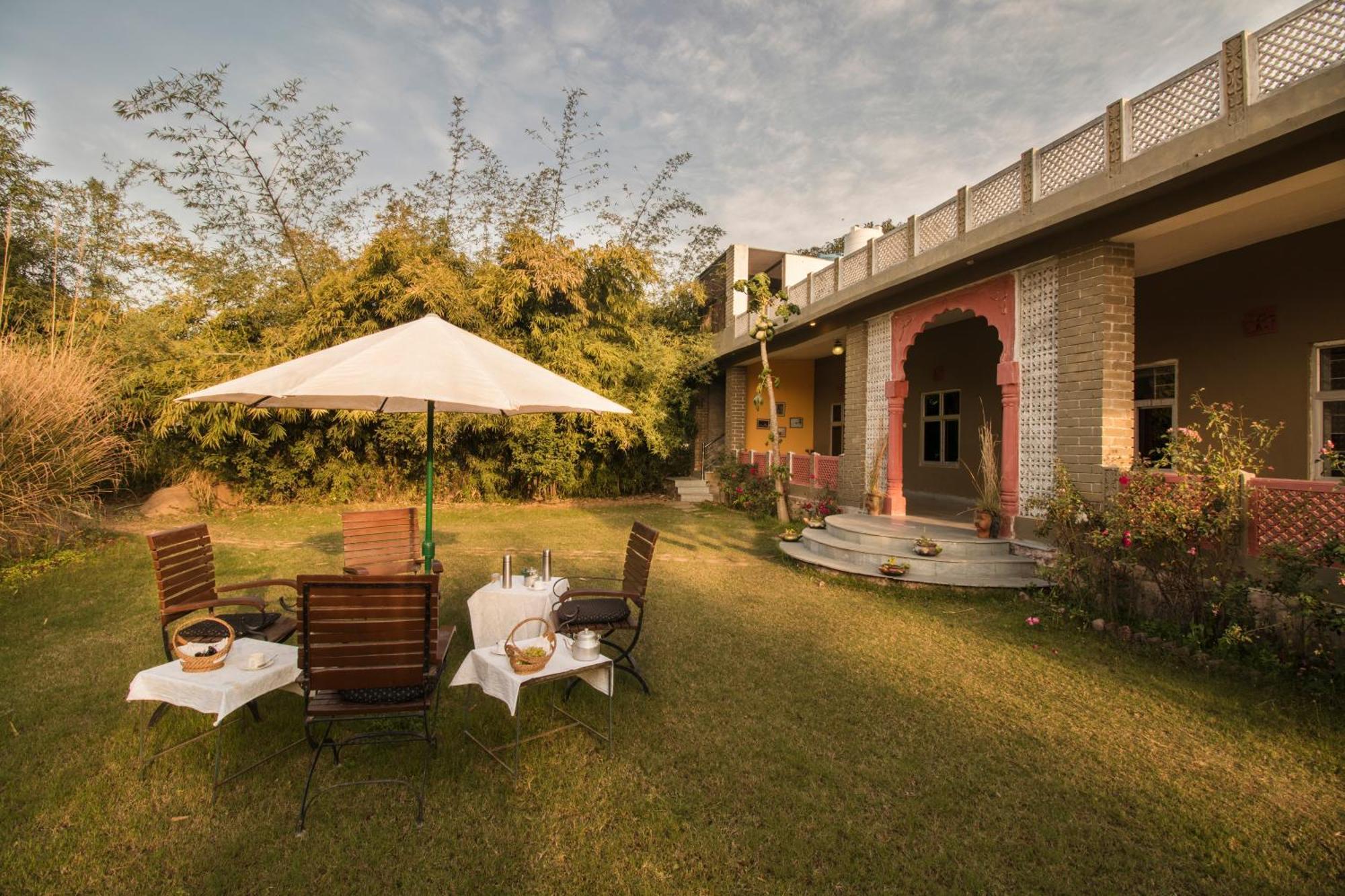 Maa Ashapura Resort 萨瓦伊马多普尔 外观 照片