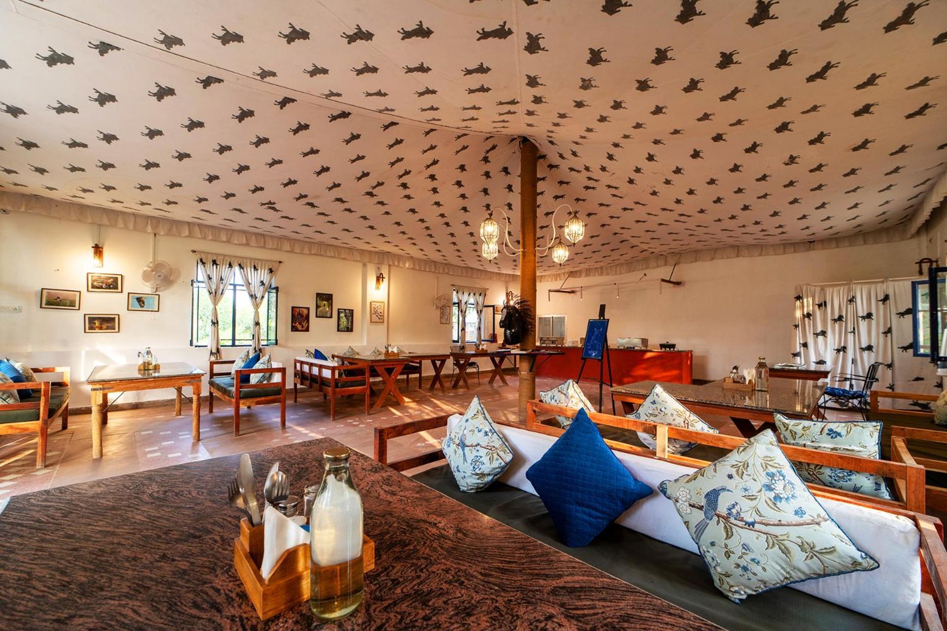 Maa Ashapura Resort 萨瓦伊马多普尔 外观 照片